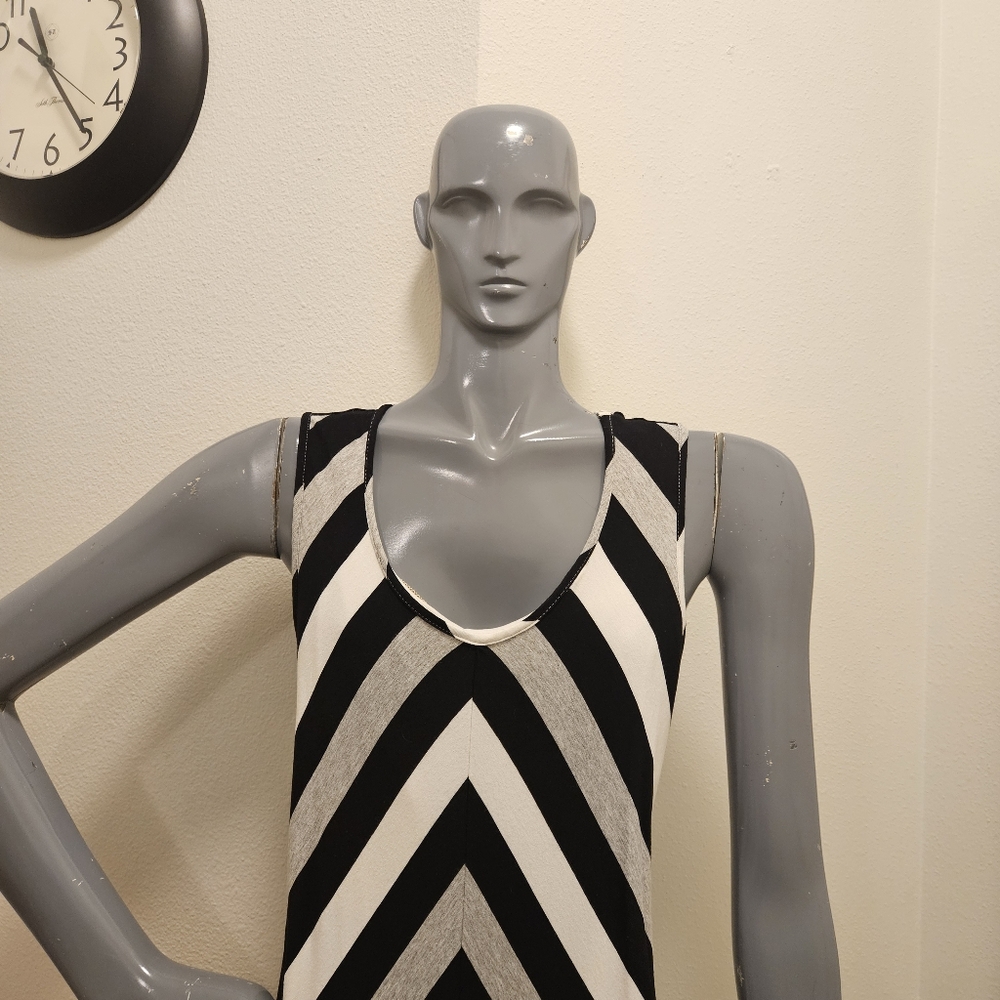 Chico's size 1 Hi-low Maxi Dress - Picture 3 of 7
